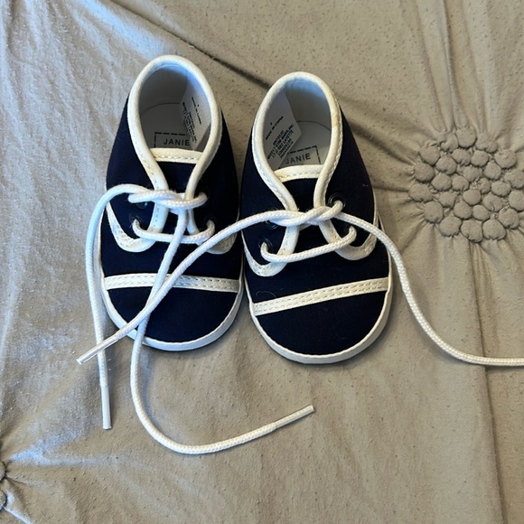 Janie and Jack Crib shoes size 1 - Picture 1 of 4